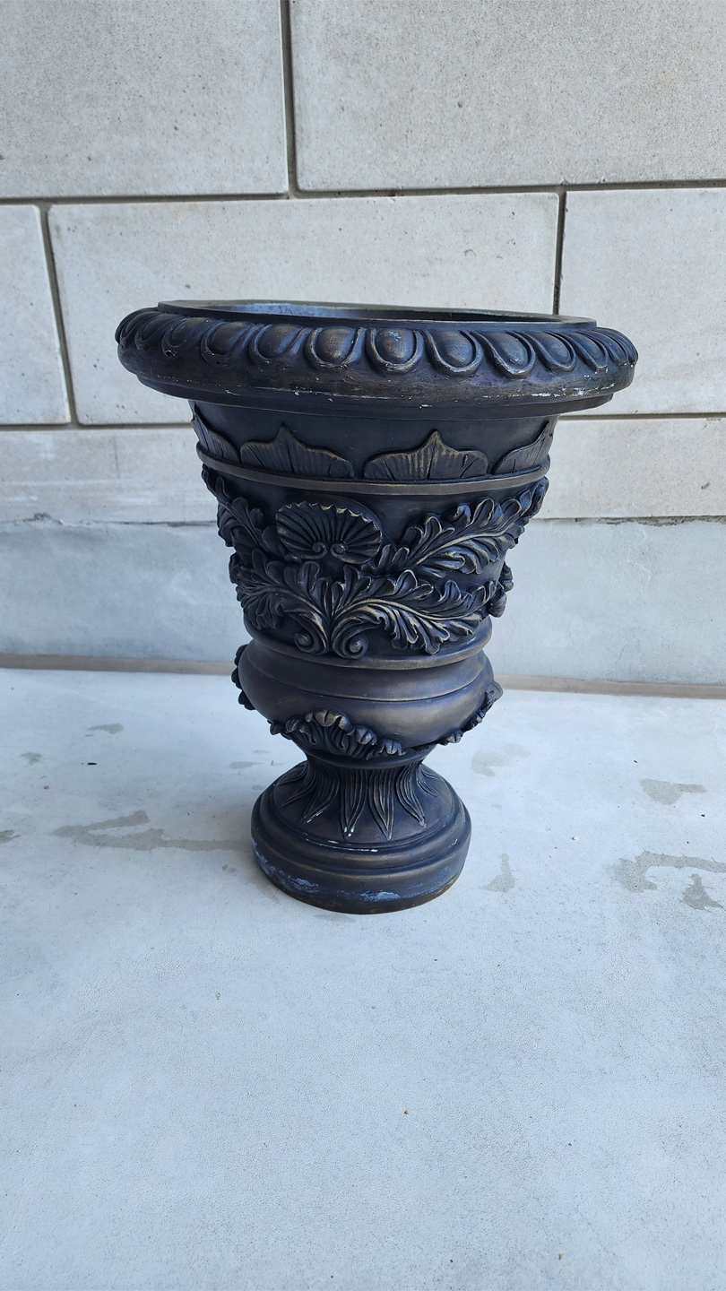 Vintage Style Bronze Garden planter