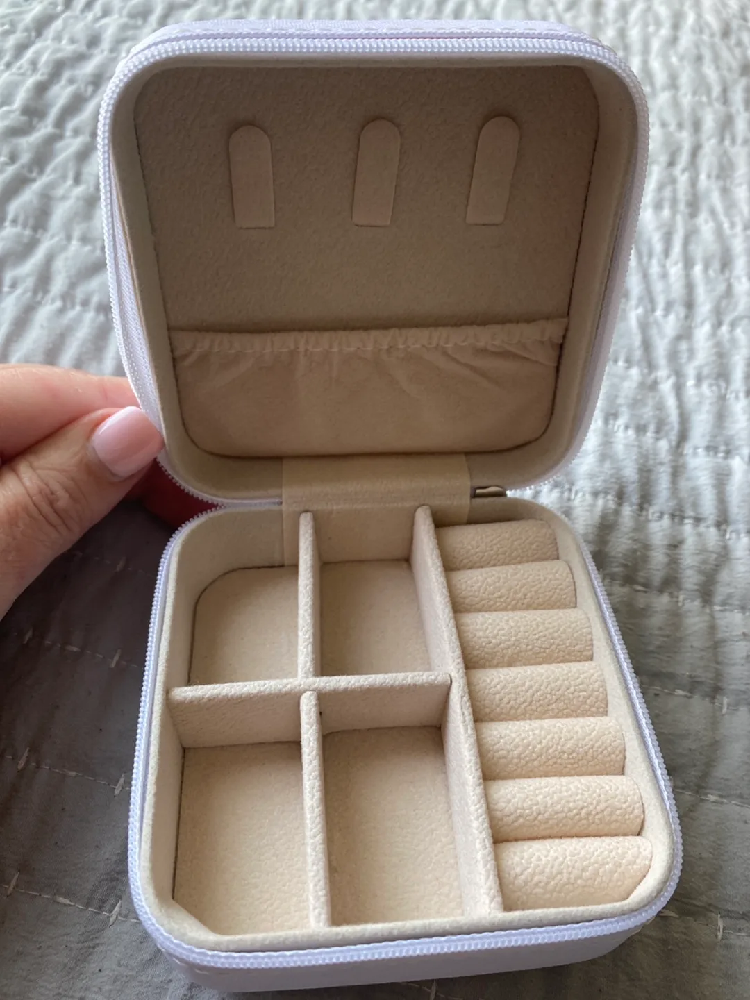 Small White Travel Jewellery Case thumbnail