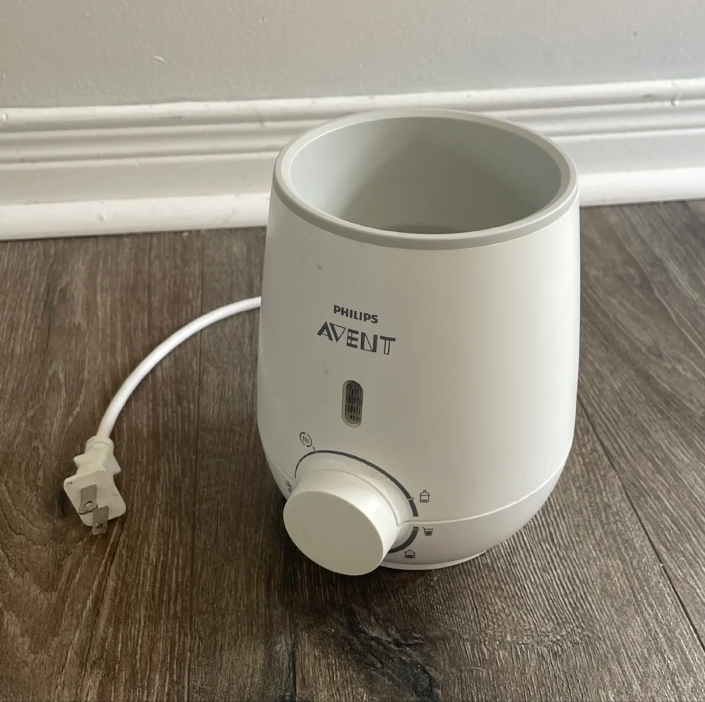 Philips Avent Baby Bottle Warmer thumbnail