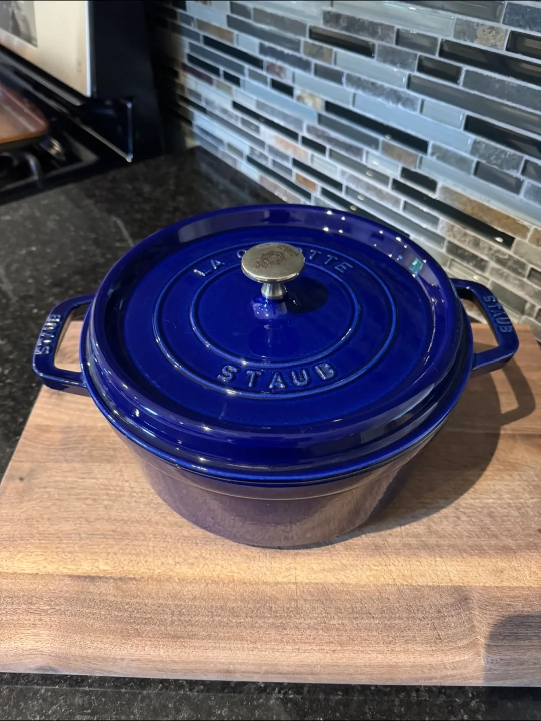Staub 24cm Dutch Oven - Cobalt Blue thumbnail