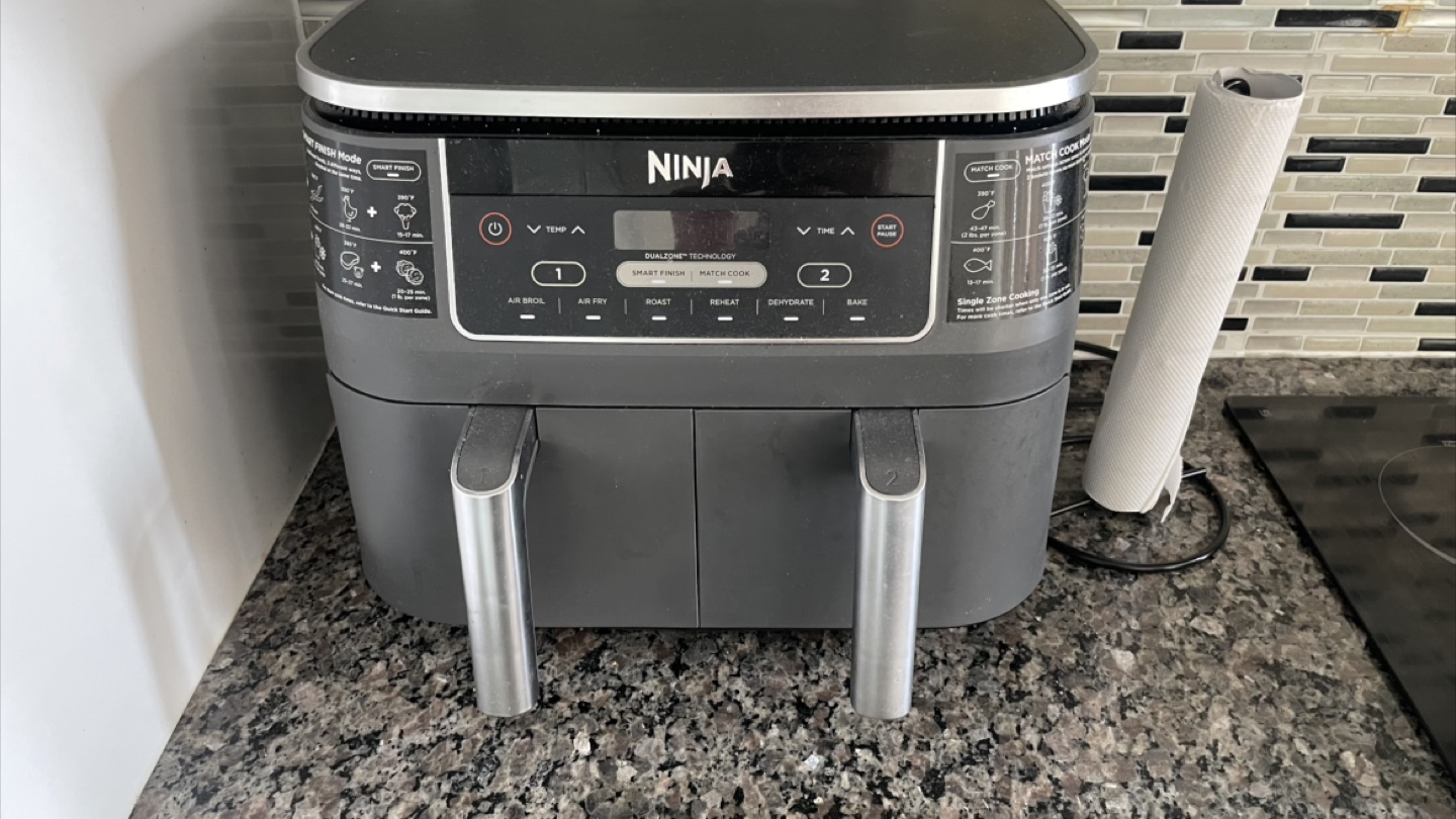 Ninja Foodi 6-in-1 DualZone Air Fryer - photo 2