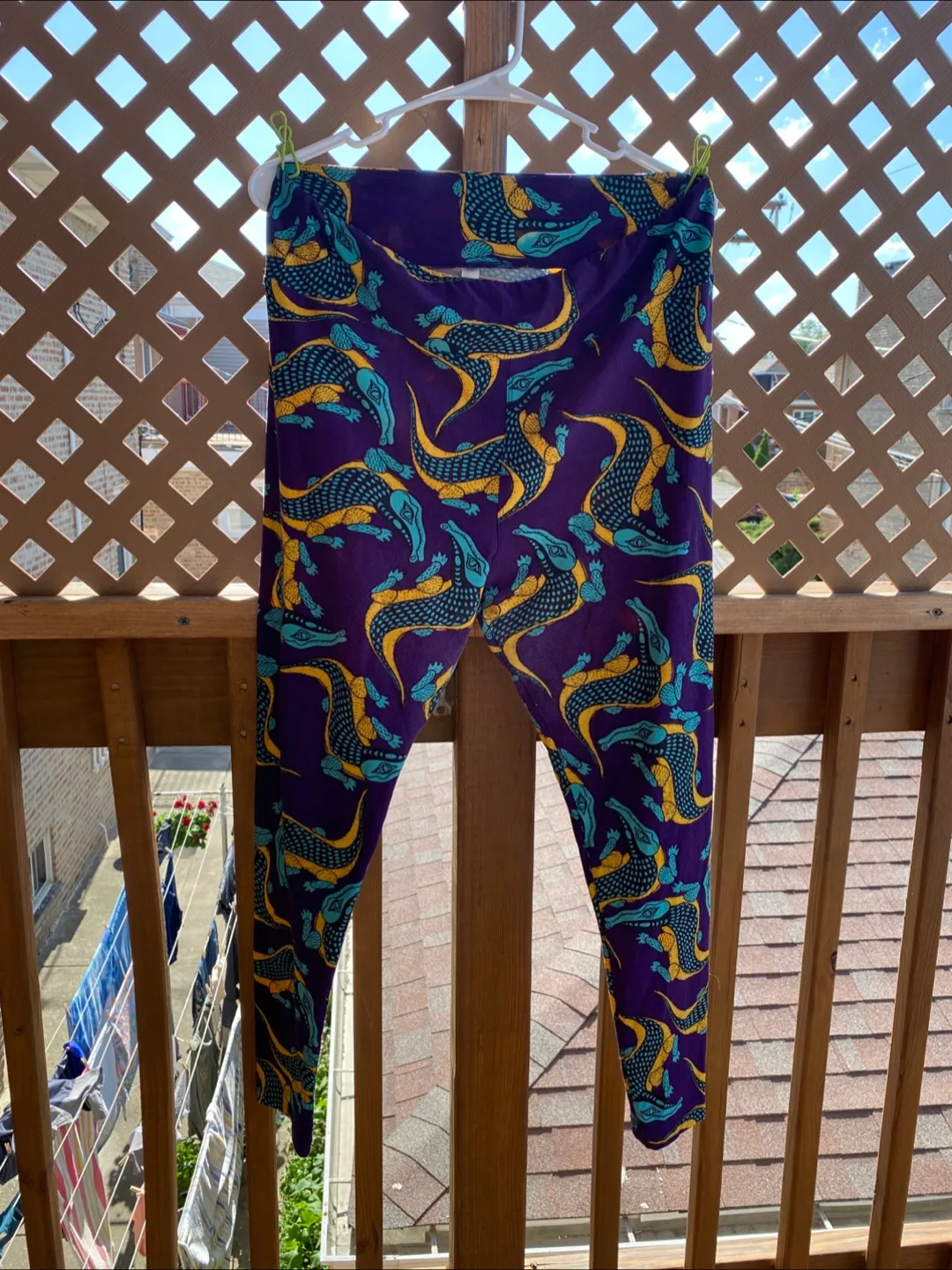 LuLaRoe Tall & Curvy Leggings thumbnail