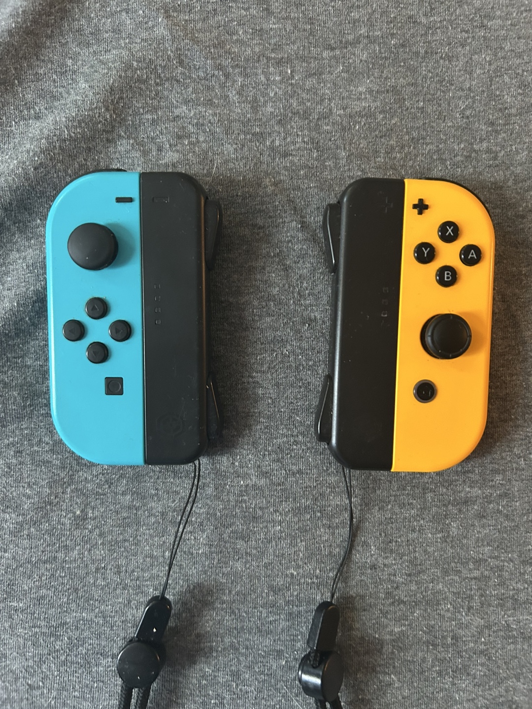 Nintendo Switch Joy-Cons - Blue & orange