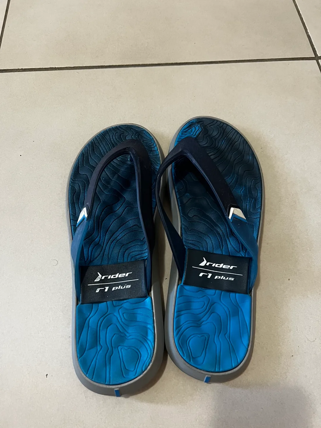 Rider R1 Plus Blue Flip Flops - Size 10 thumbnail