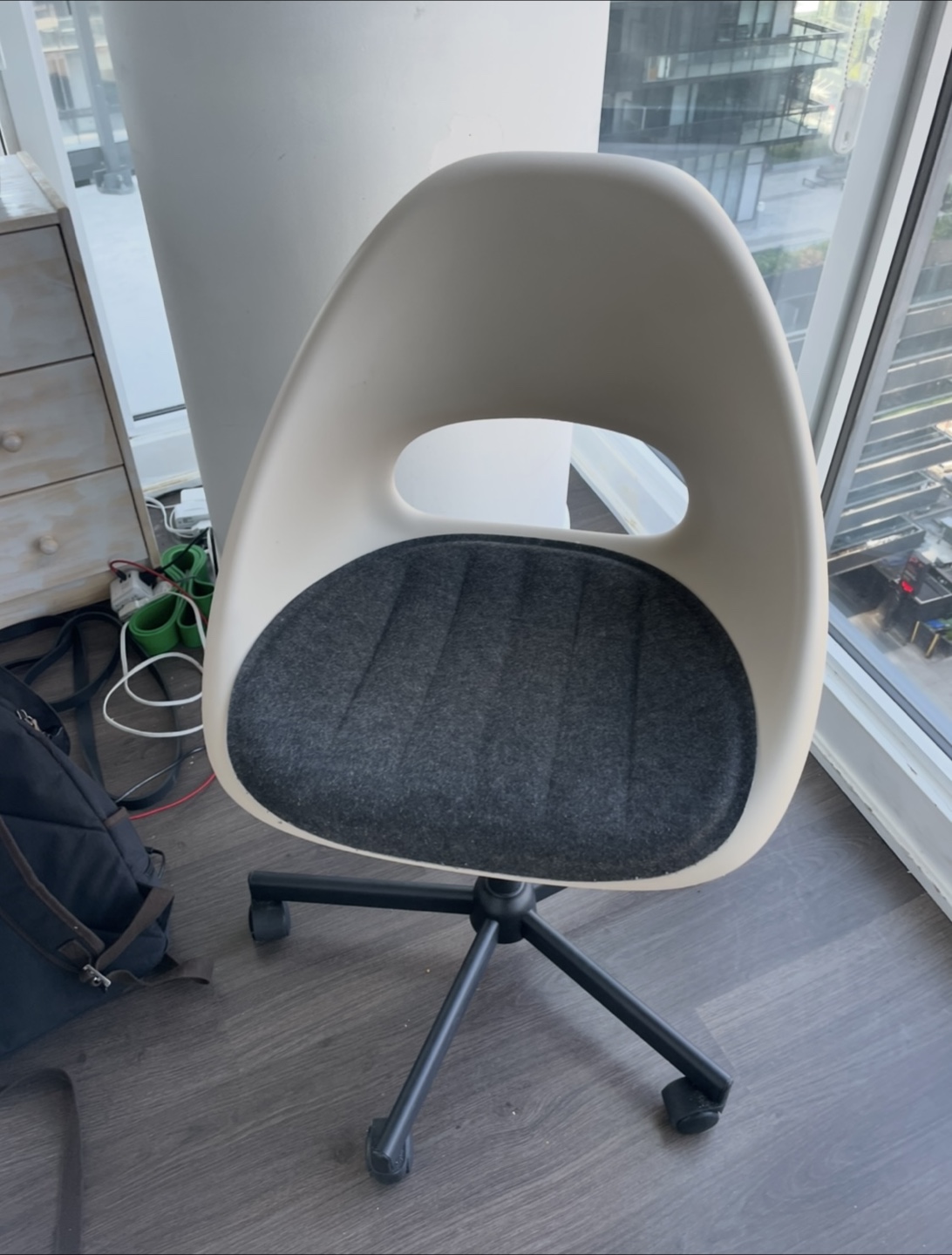 Stylish Swivel Computer Desk Chair with seat mat