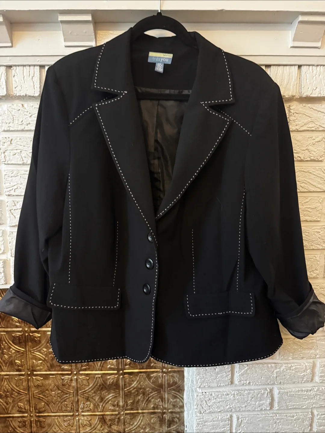 Très You Black Blazer - Size 18W thumbnail