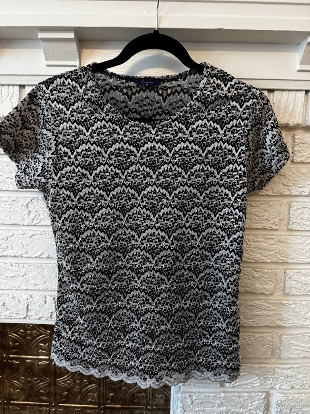 Reitmans Black & White Patterned Top thumbnail