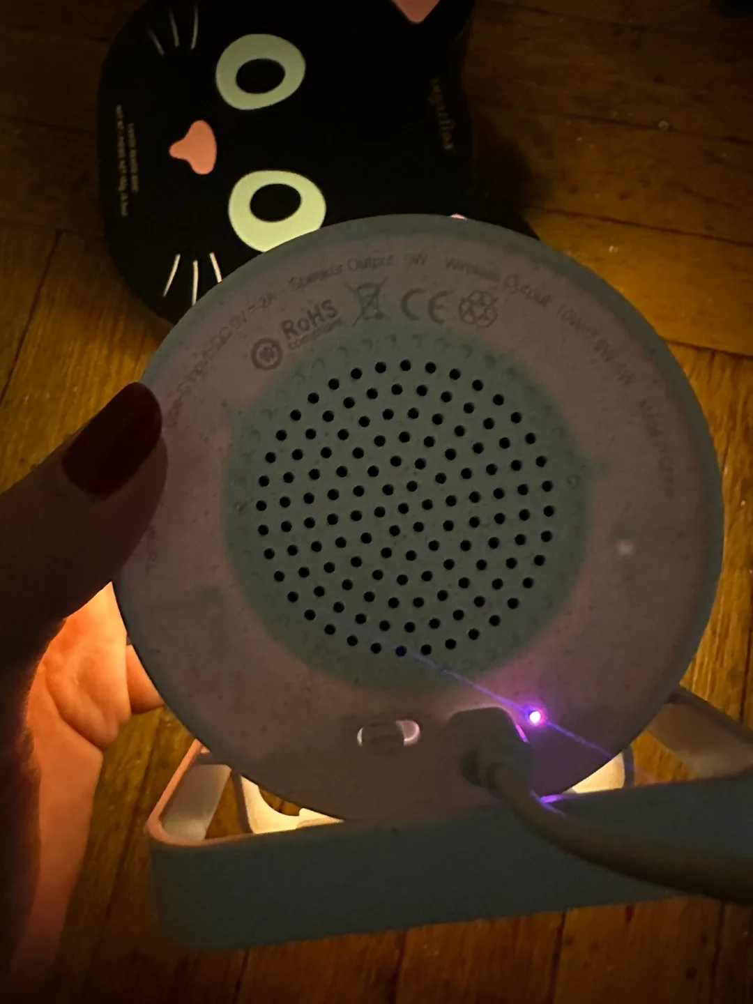 NICE Speaker with Wireless Charger image indicator(3)