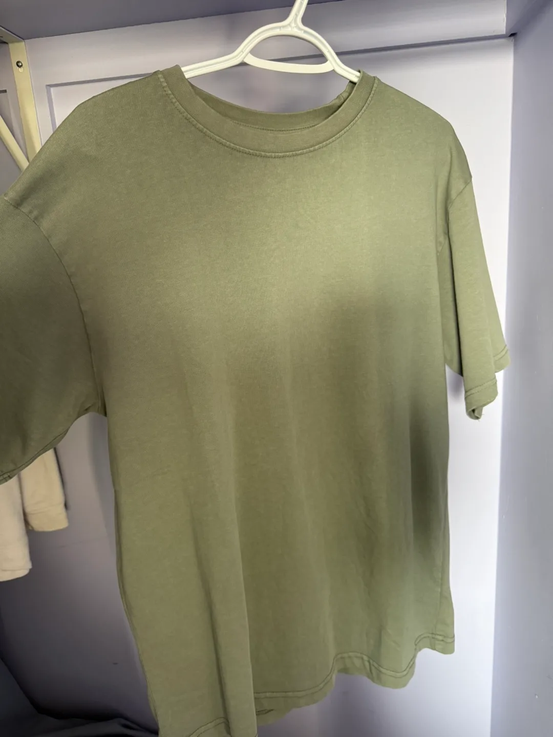 Baggy olive Green T-Shirt thumbnail