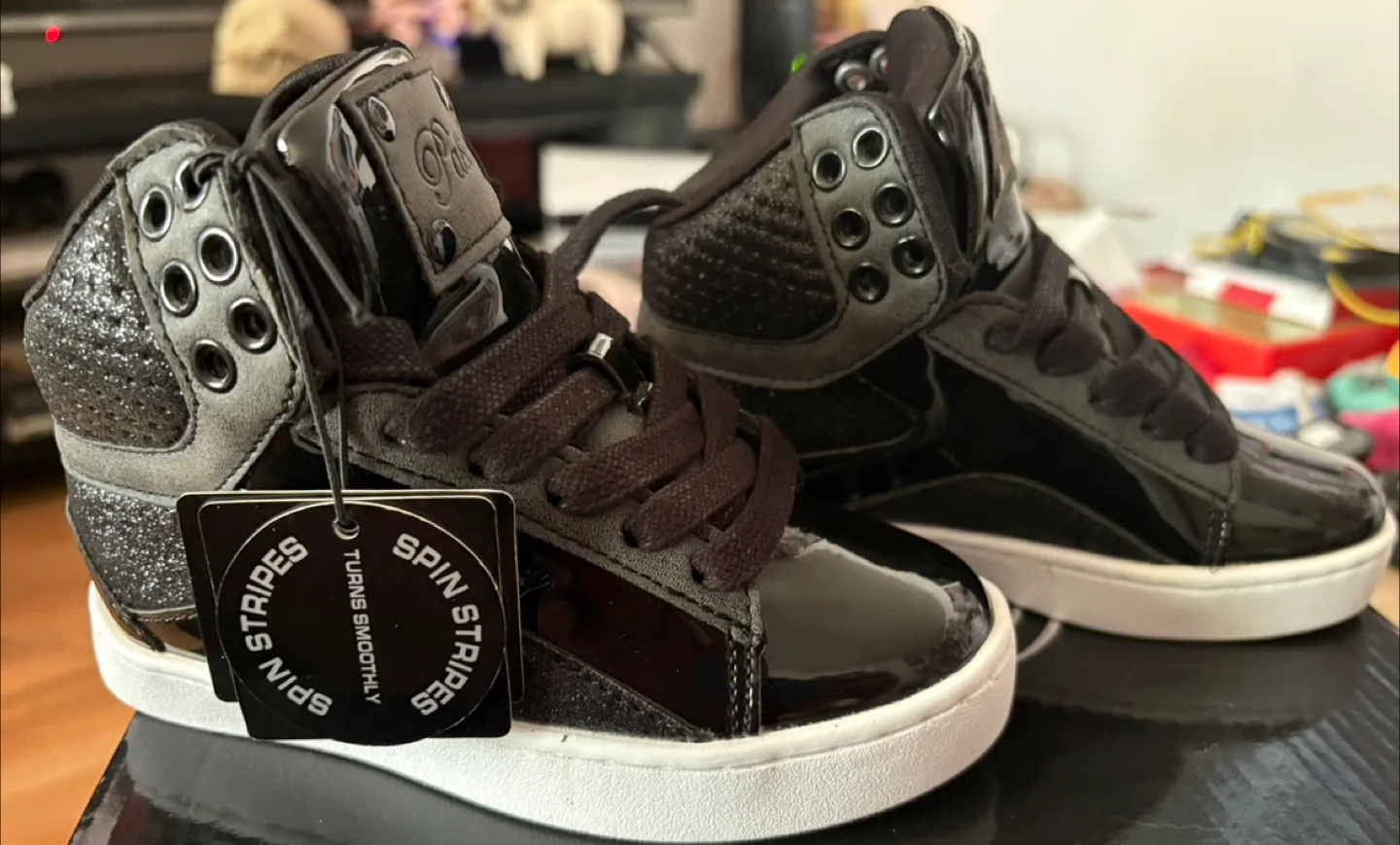NEW Pastry Dance Sneaker kids Size 10 thumbnail