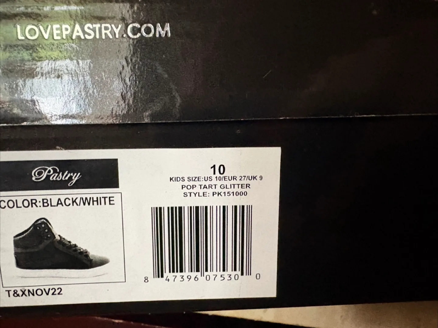 NEW Pastry Dance Sneaker kids Size 10 image indicator(10)