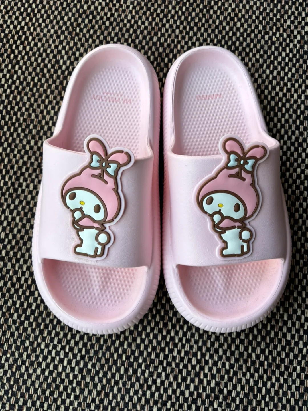 My Melody Pink Slides - Size 8-9 (39-40) thumbnail