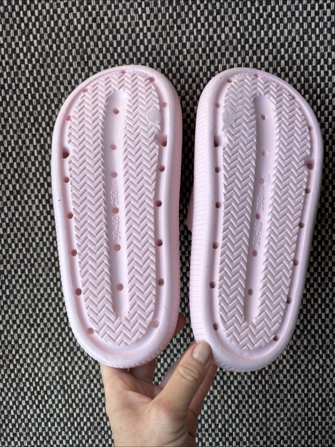 My Melody Pink Slides - Women’s Size 8-9 (39-40) - photo 2
