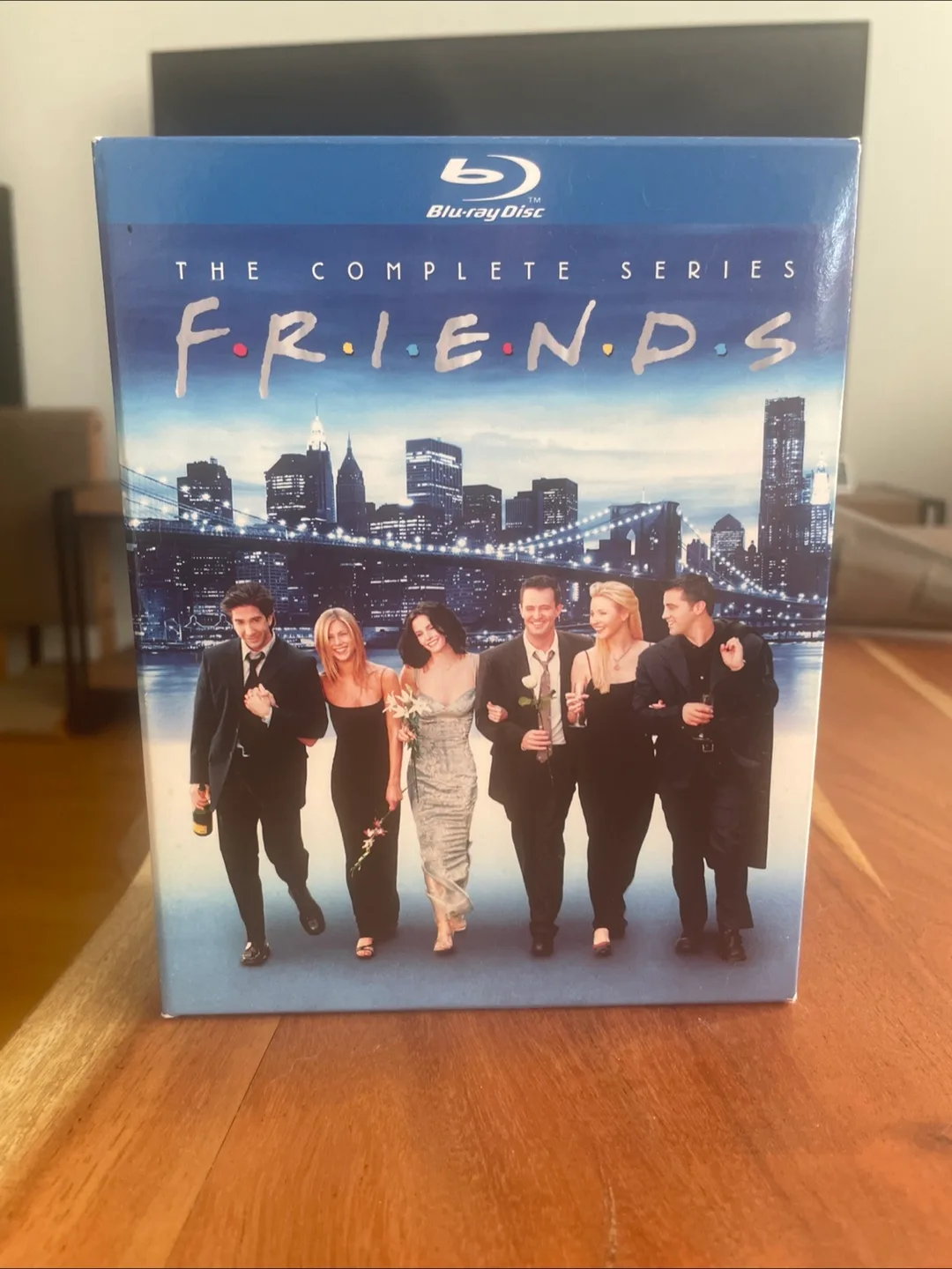 Friends: The Complete Series Blu-ray thumbnail