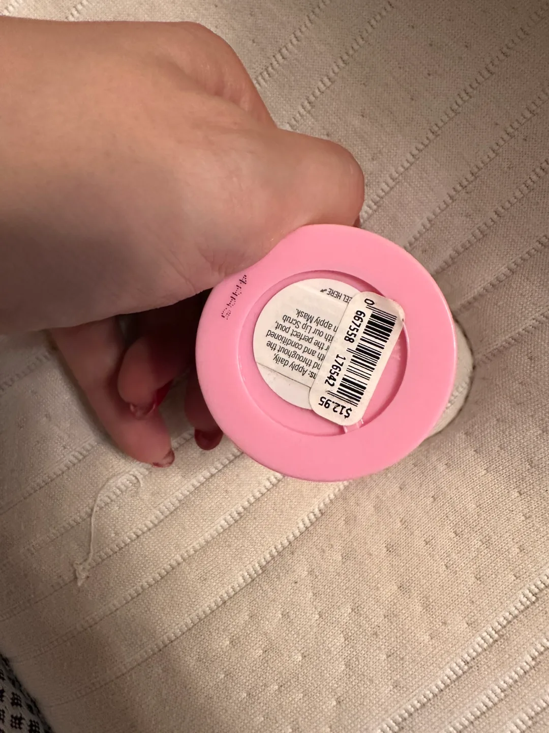 Bath & Body Works Strawberry Lip Mask image indicator(3)
