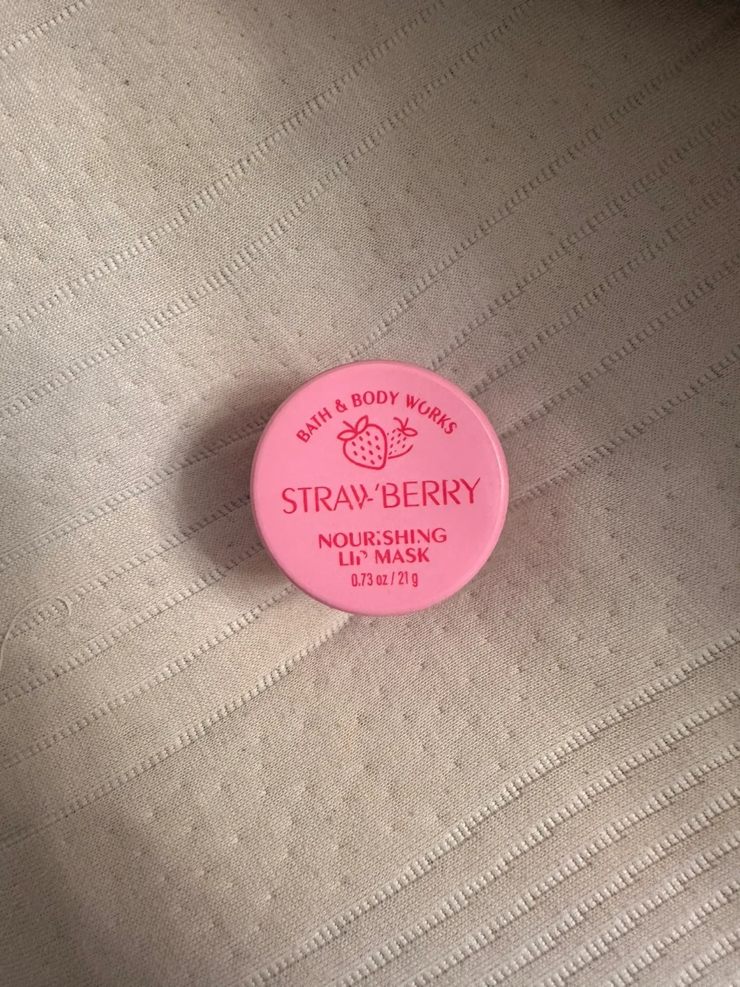 Bath & Body Works Strawberry Lip Mask thumbnail
