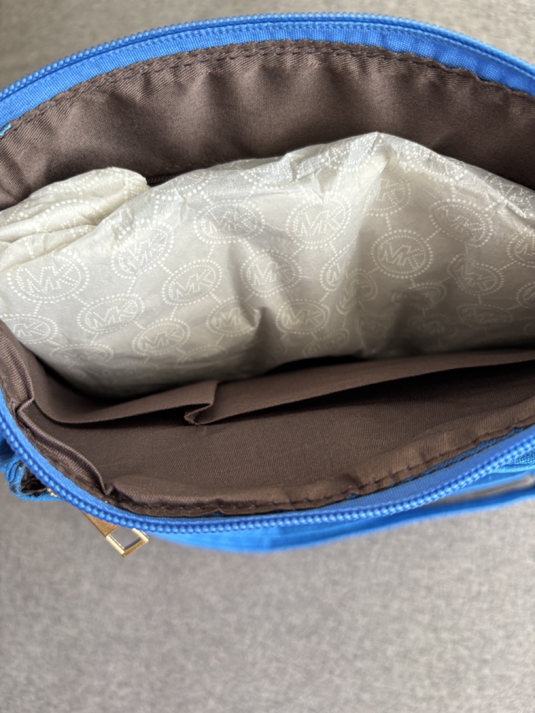 Michael Kors Leather Crossbody Bag - photo 4