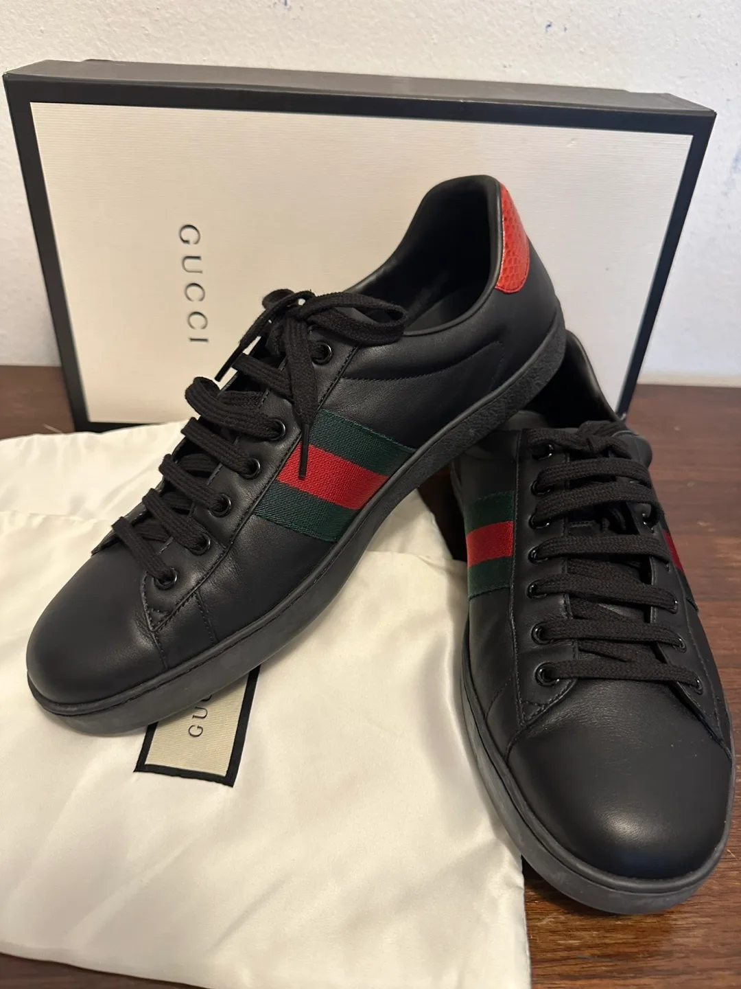 Gucci Black Leather Sneakers with Box thumbnail