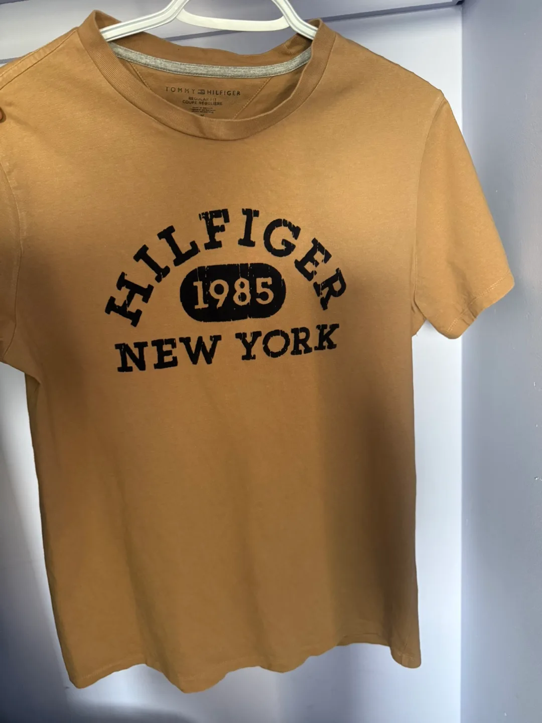 Tommy Hilfiger T-Shirt - Size M thumbnail