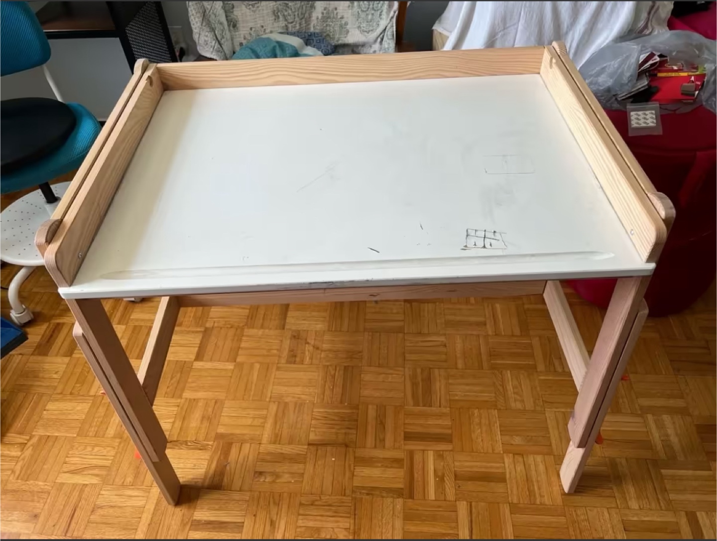 Height adjustable kids’ desk - photo 2
