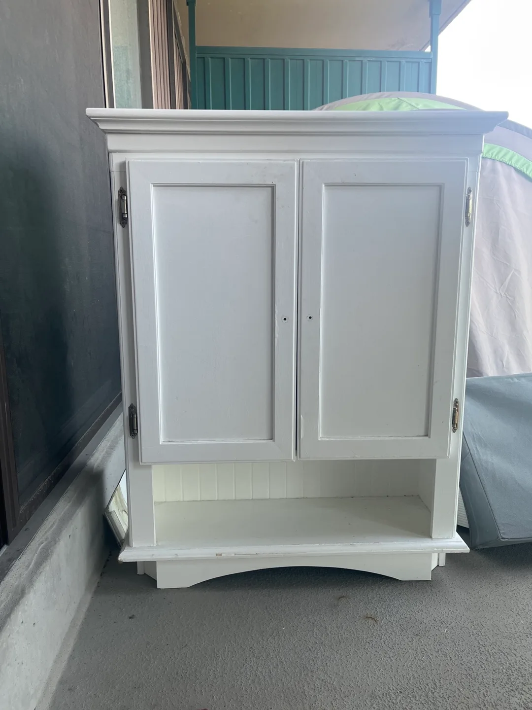 White Wooden Cabinet image indicator(2)