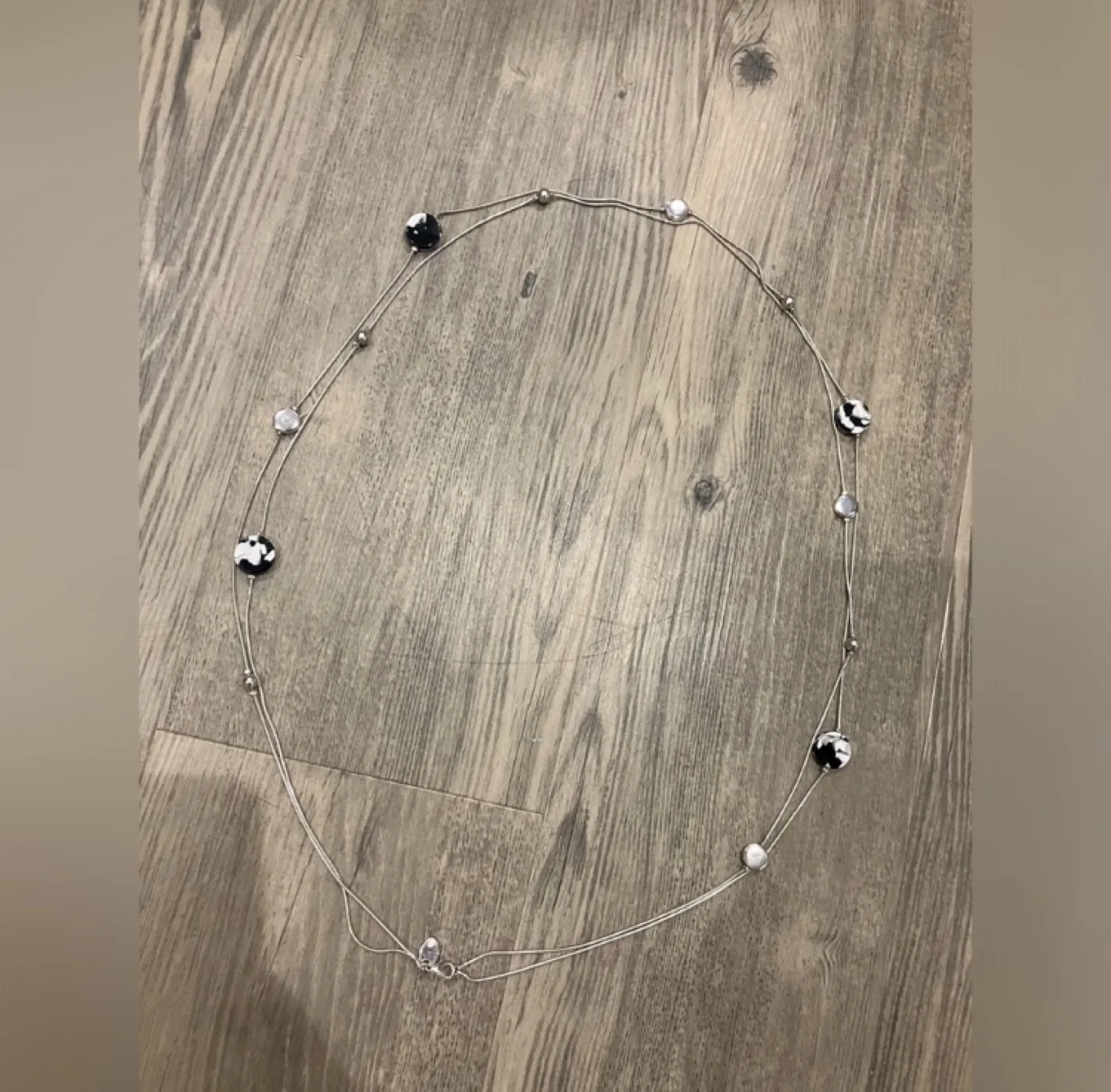 Double Loop Necklace image indicator(4)