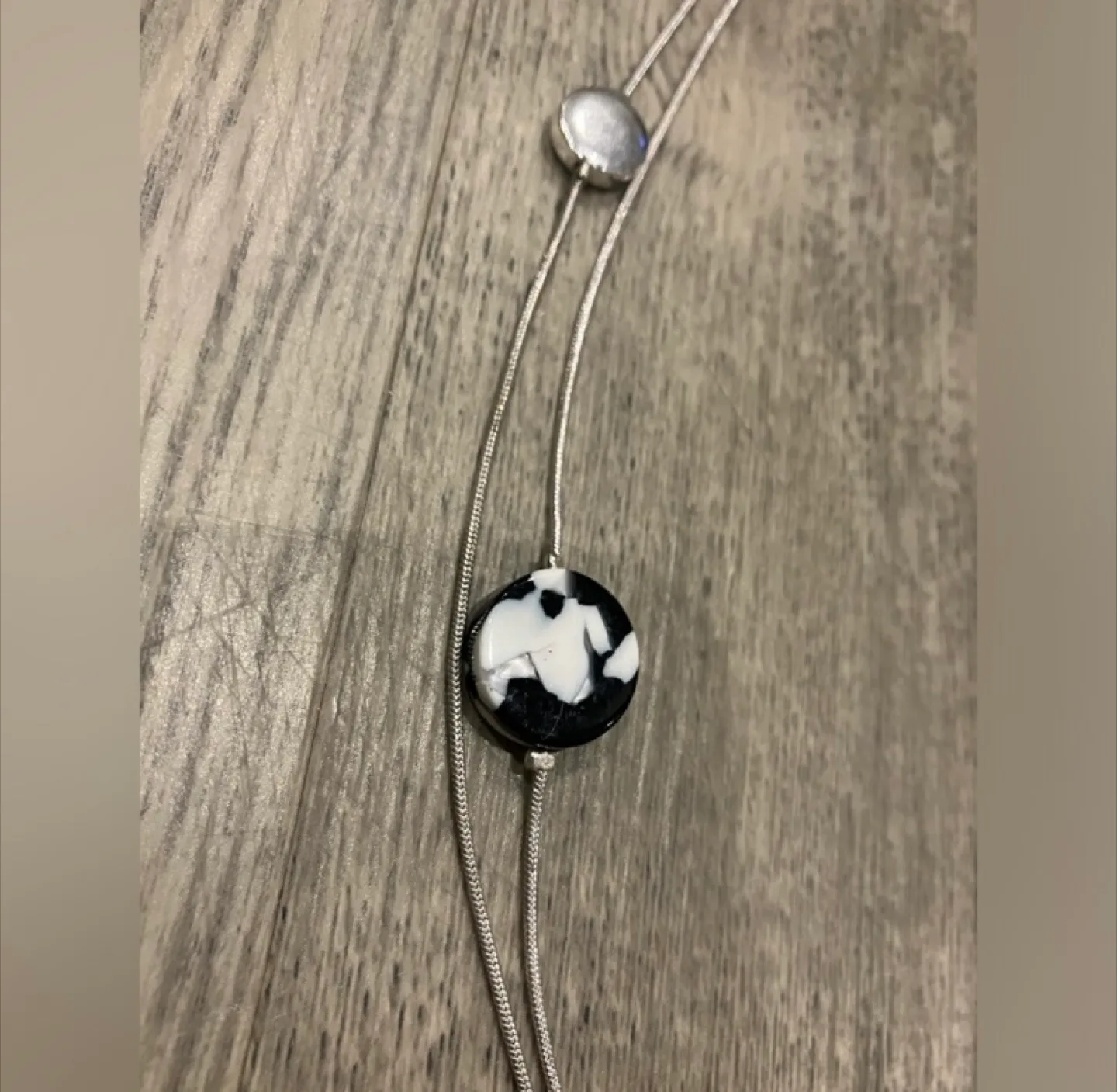 Double Loop Necklace image indicator(3)