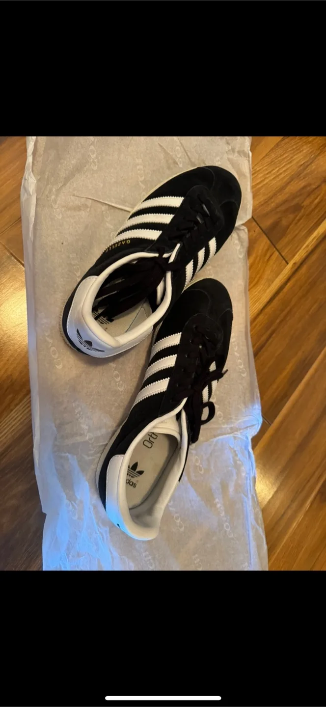 Adidas Gazelle Black Sneakers thumbnail