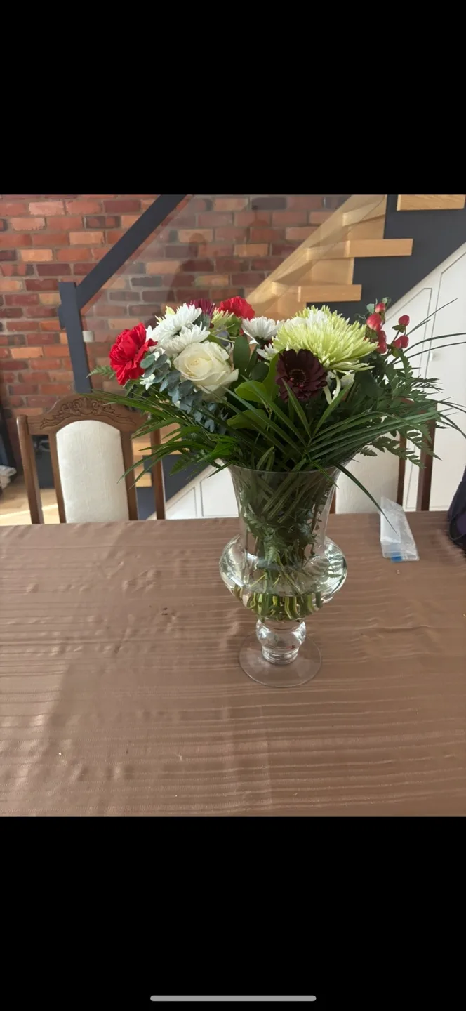 Urn Table Vase image indicator(4)