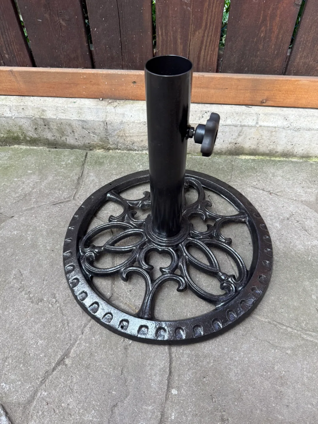 Metal umbrella stand thumbnail