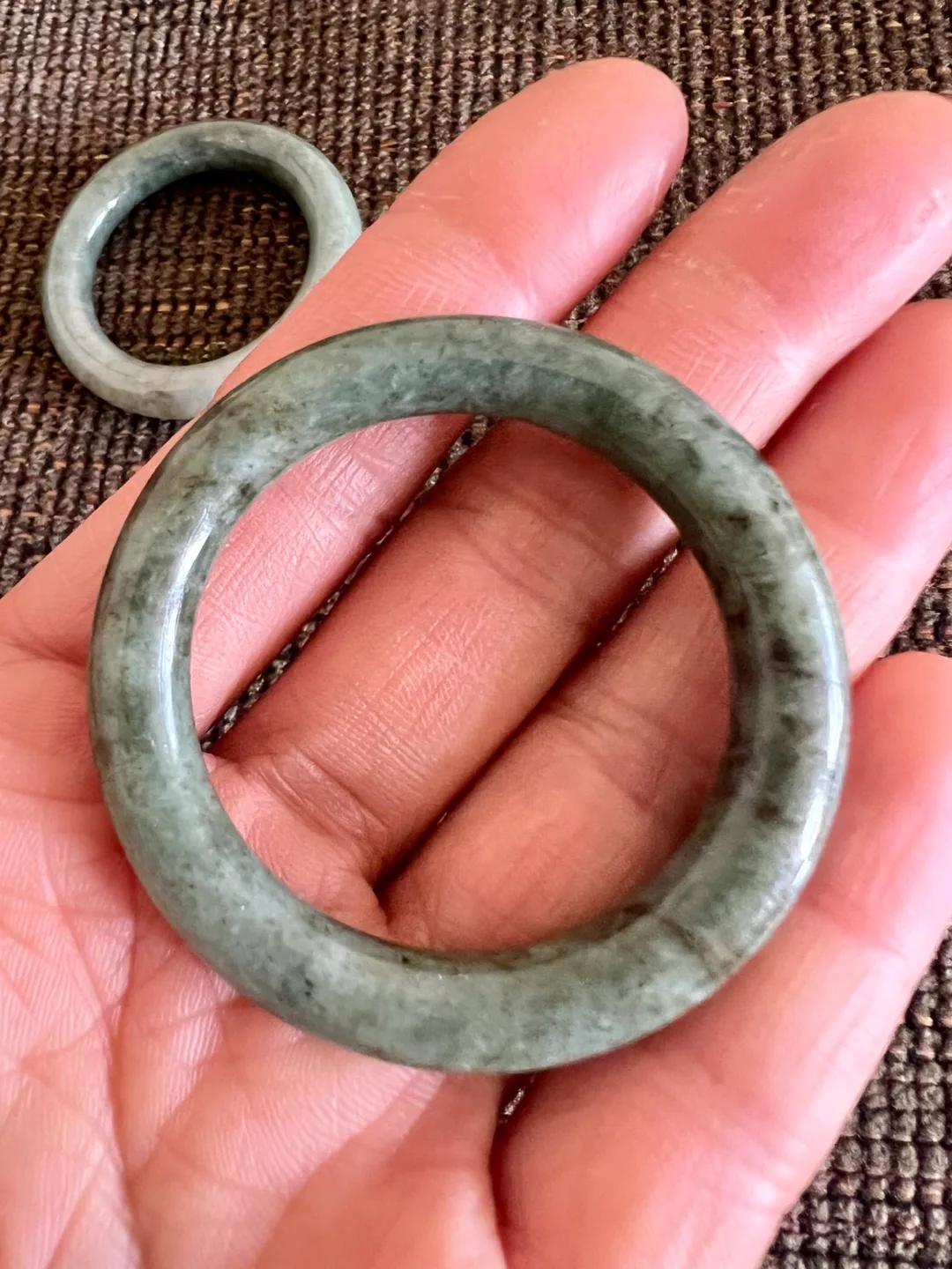 Antique Jade Bangle Bracelet image indicator(4)