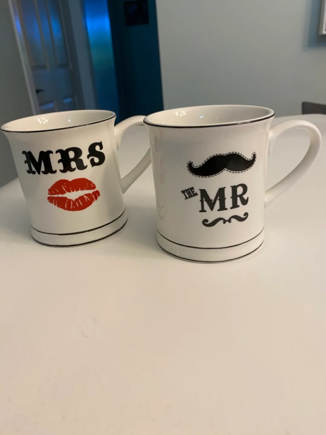 Mr. & Mrs. Mug Set thumbnail