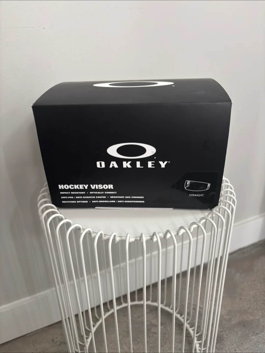 Oakley Certified Straight Hockey Visor thumbnail