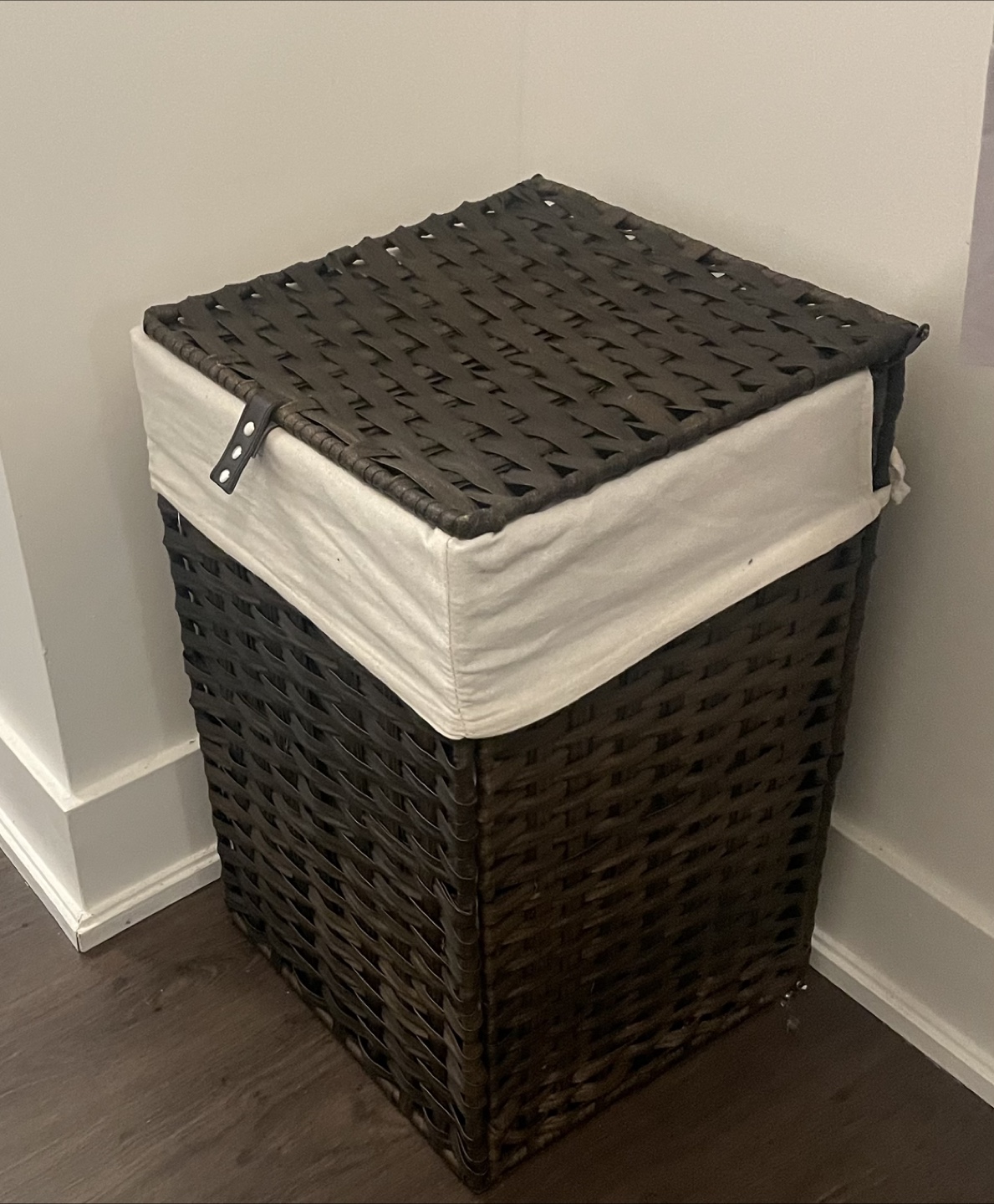 Brown Wicker Laundry Hamper with Lid - photo 2