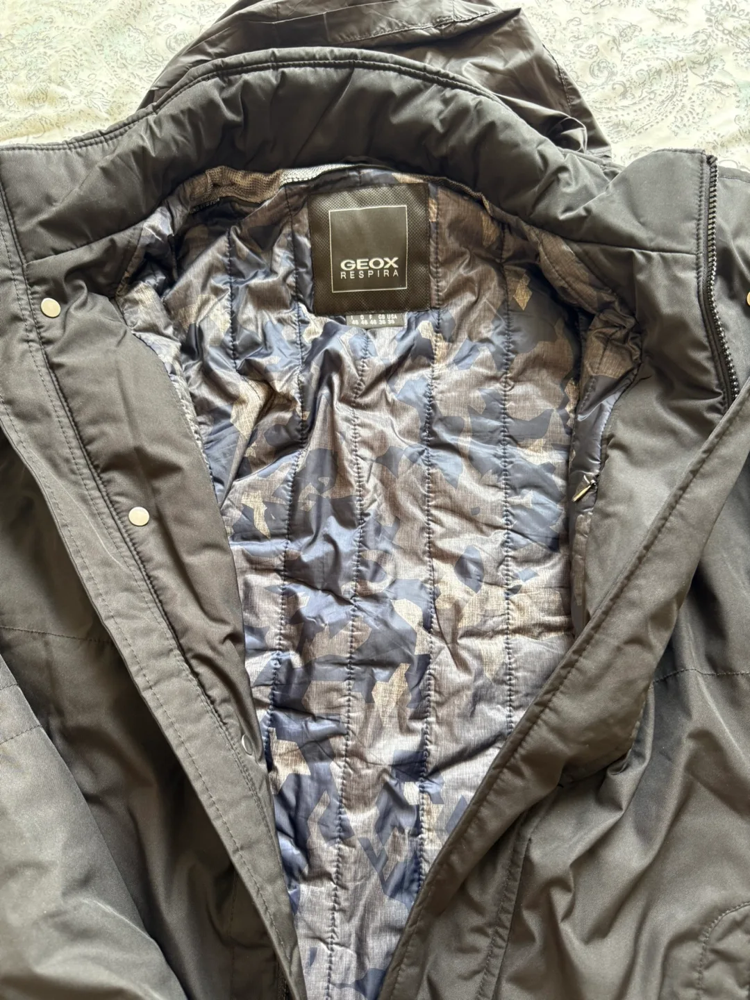 Geox  Black Jacket (M-L) image indicator(2)