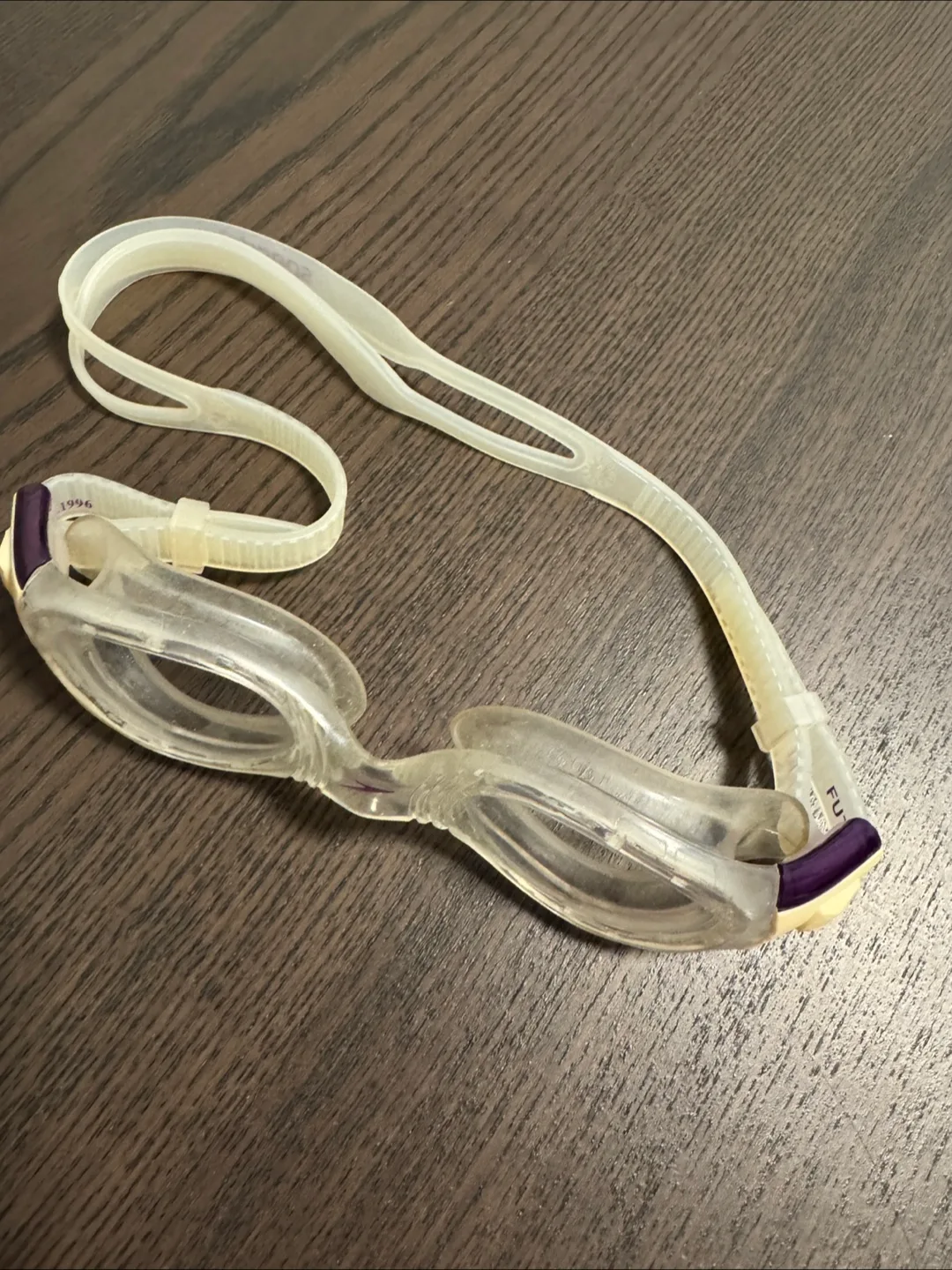 Speedo Swim Goggles 🇨🇦 thumbnail