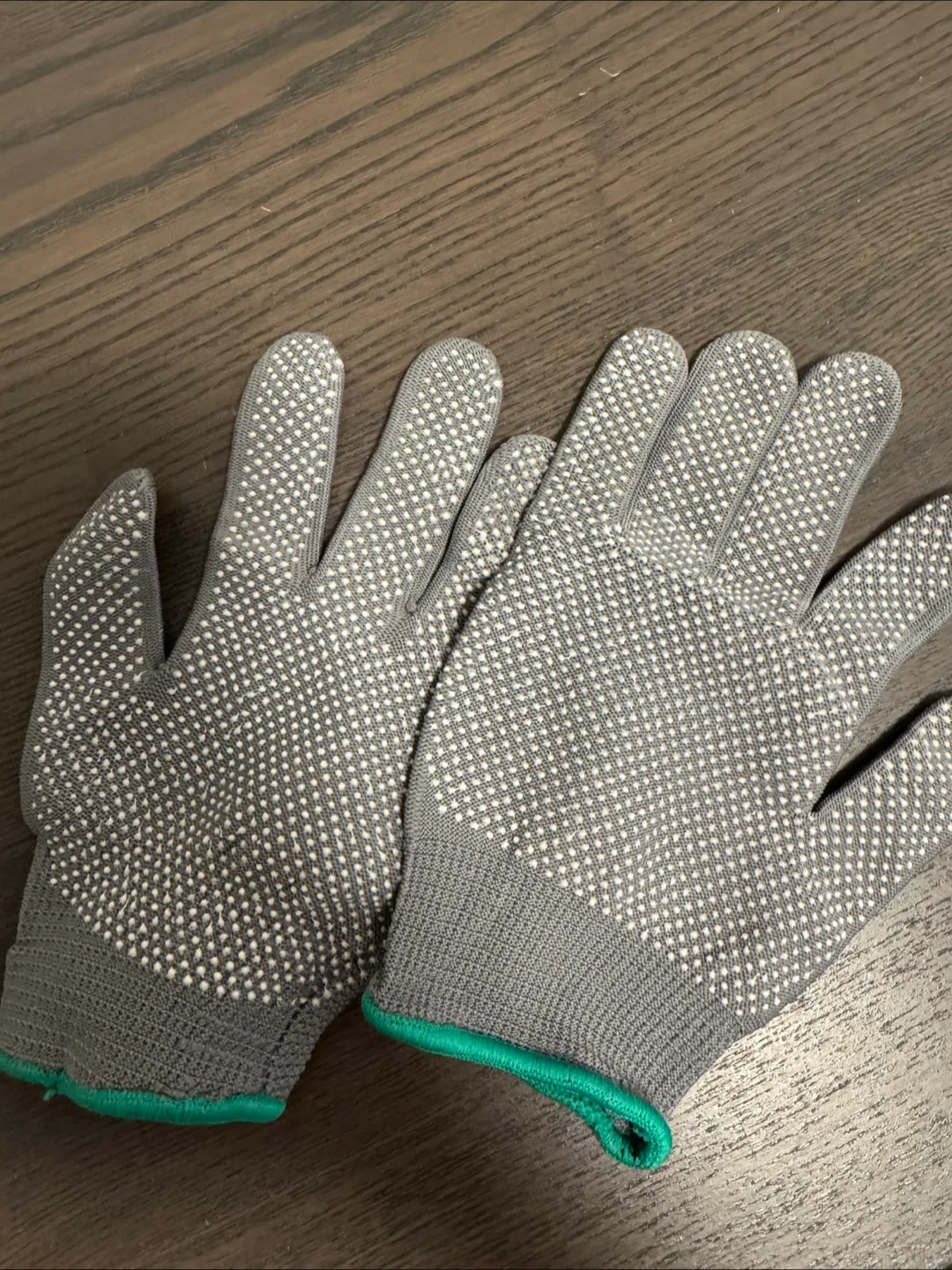 🇨🇦 Grey Work Gloves thumbnail
