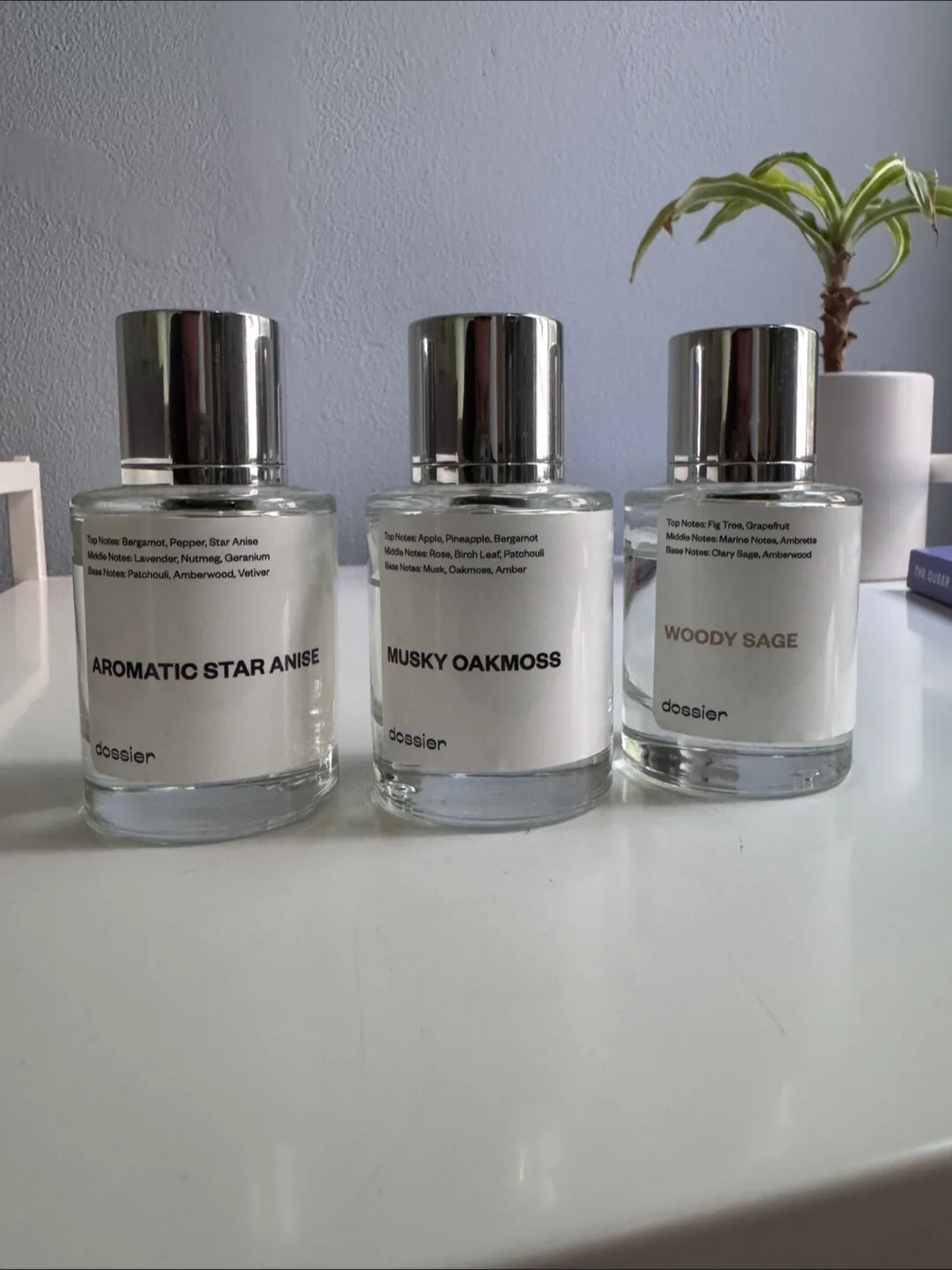 Dossier Aromatic Star Anise, Musky Oakmoss, Woody Sage thumbnail
