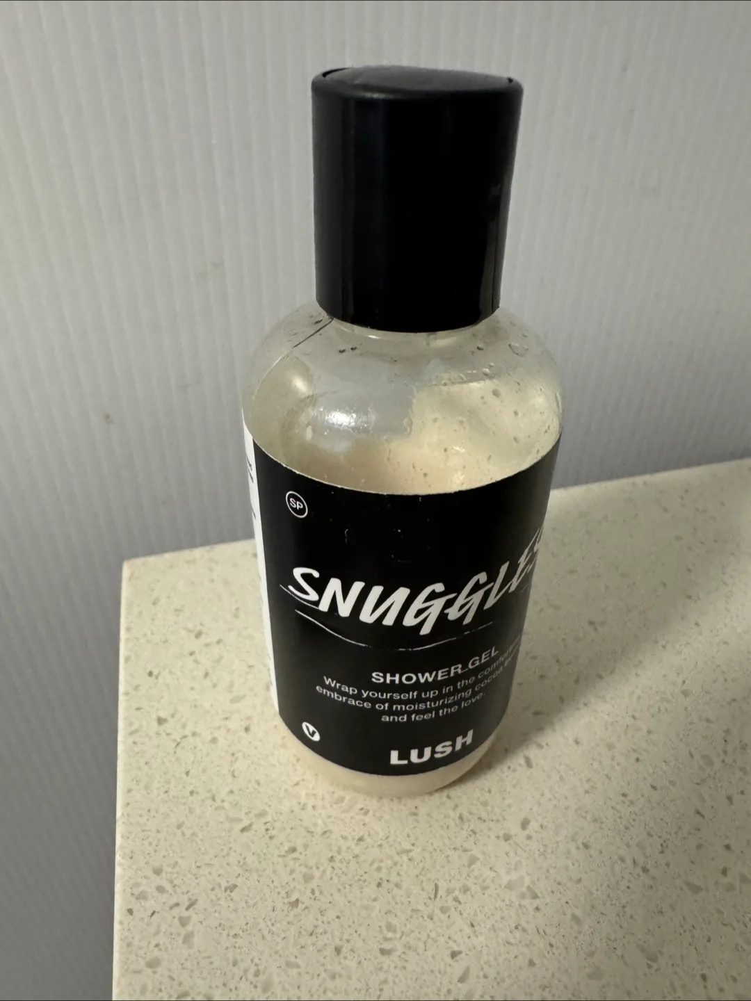 🇨🇦 Lush Snuggles Shower Gel thumbnail