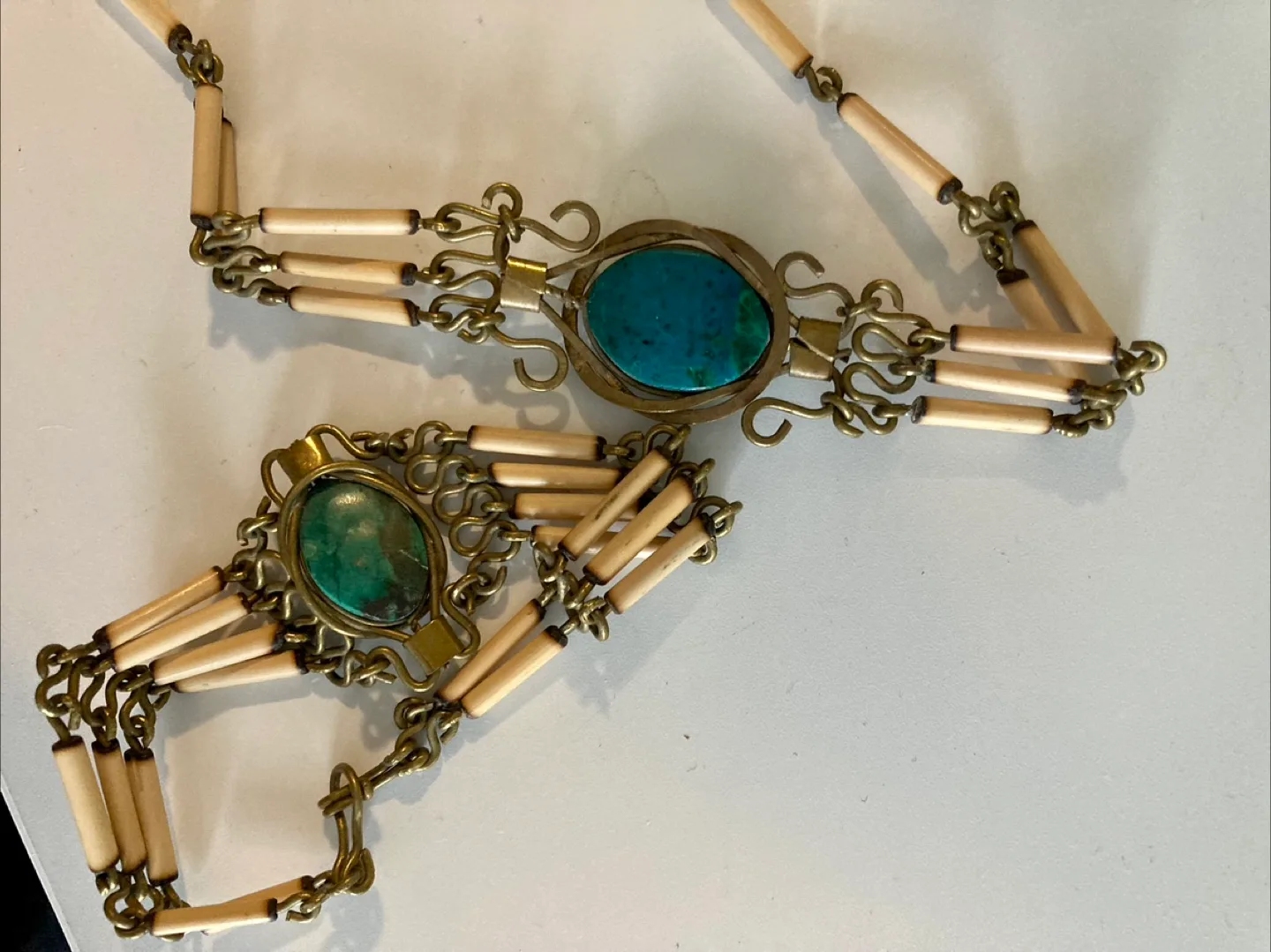 Vintage Necklace and Bracelet Set thumbnail