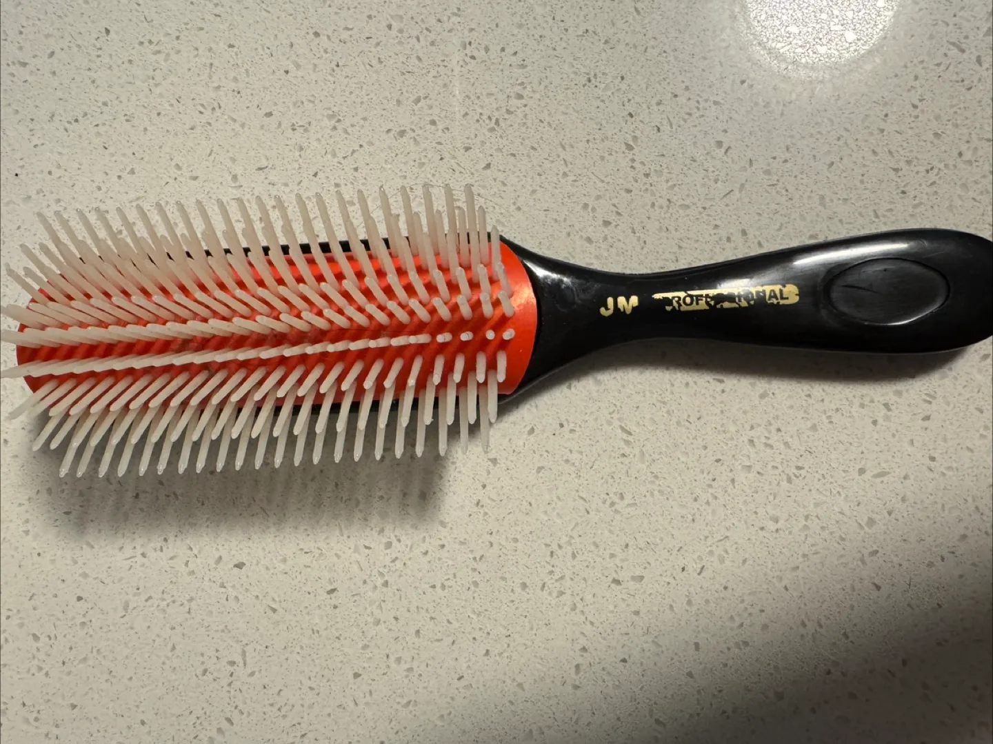 🇨🇦 JM Professional Hair Brush thumbnail