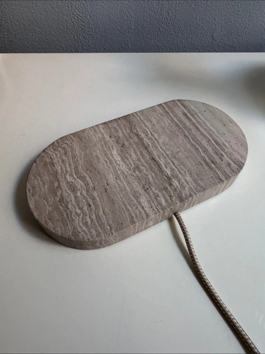 EINOVA Dual Wireless Charging Stone thumbnail