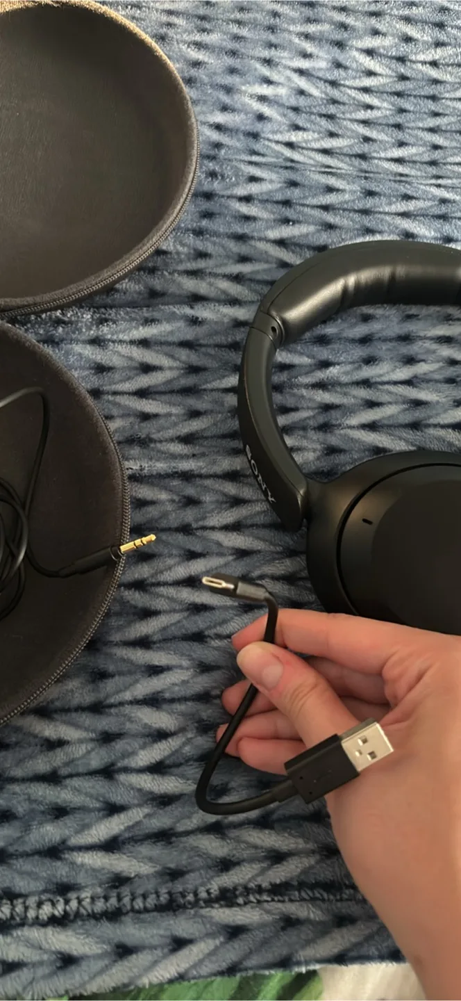 Sony WH-XB910N Wireless Noise Cancelling Headphones image indicator(7)