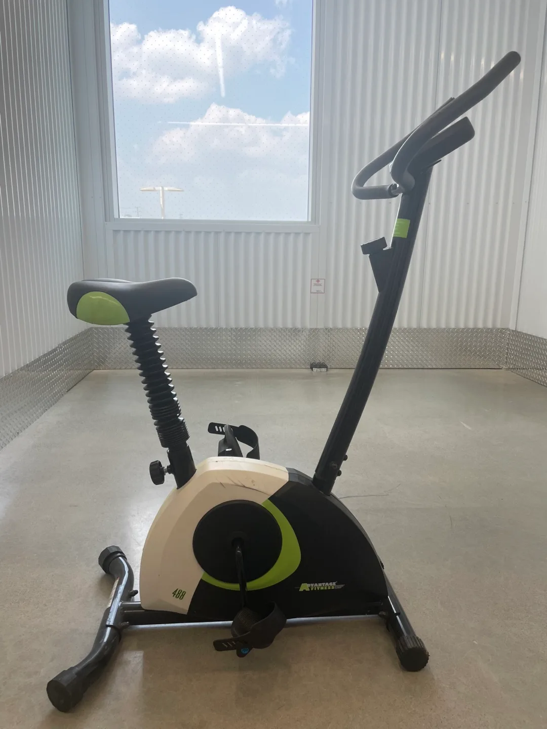 Advantage Fitness 480 Upright Exercise Bike thumbnail
