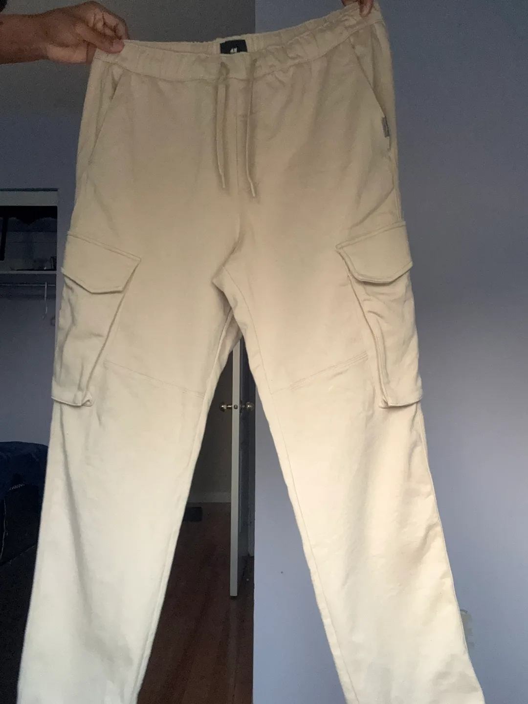 H&M Beige Cargo Joggers - Size M thumbnail