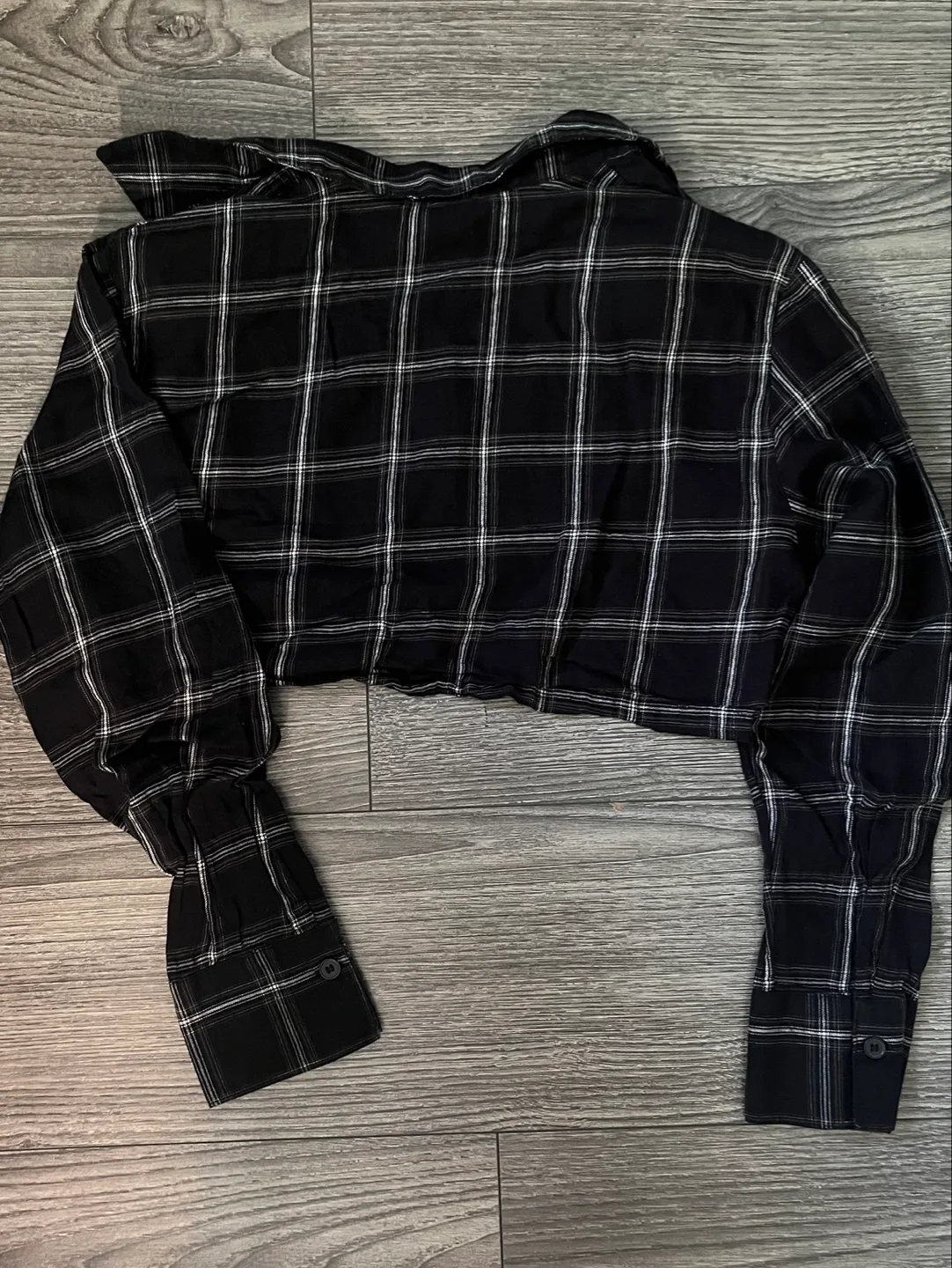 Plaid Crop Top button up image indicator(2)