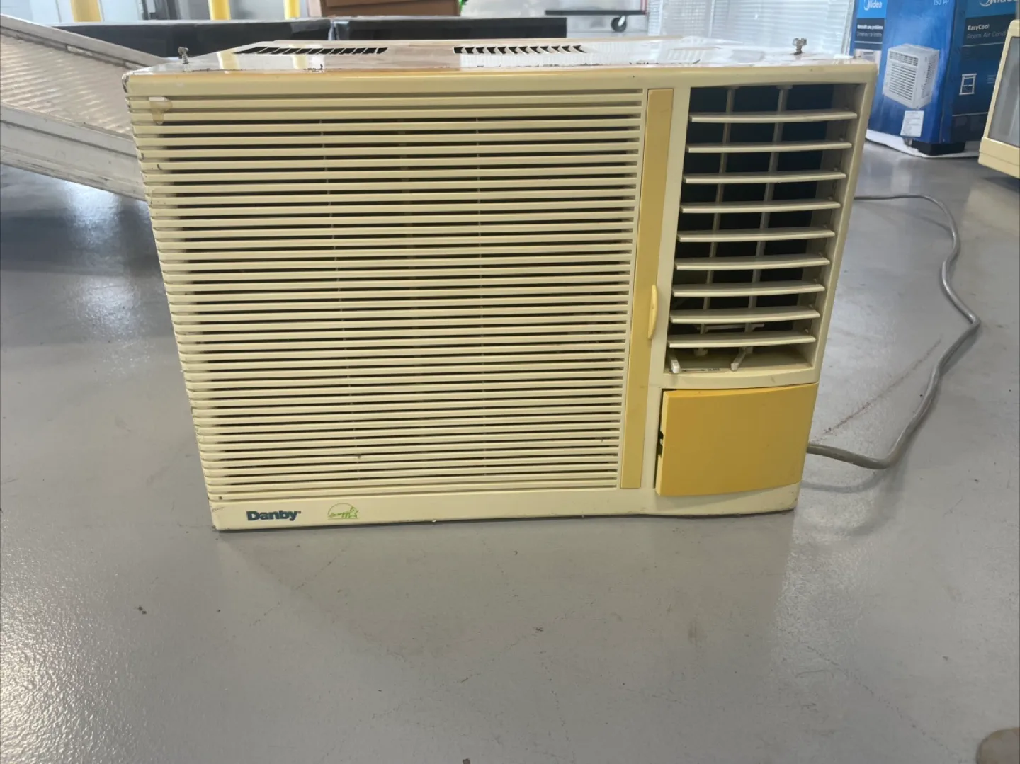 Danby Window Air Conditioner thumbnail
