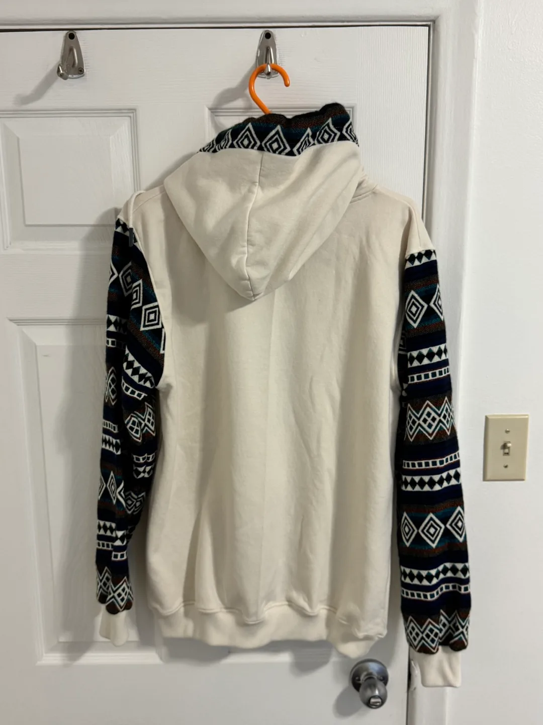 Tribal Pattern Hoodie-Andean- Inspired Pullover (L mens) image indicator(7)