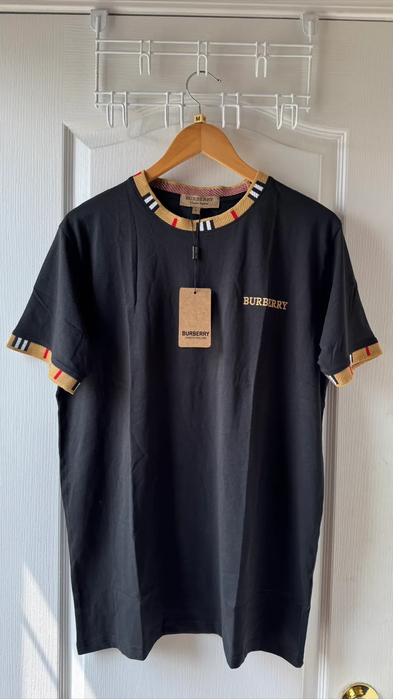 Burberry London England T-Shirt, Size M thumbnail