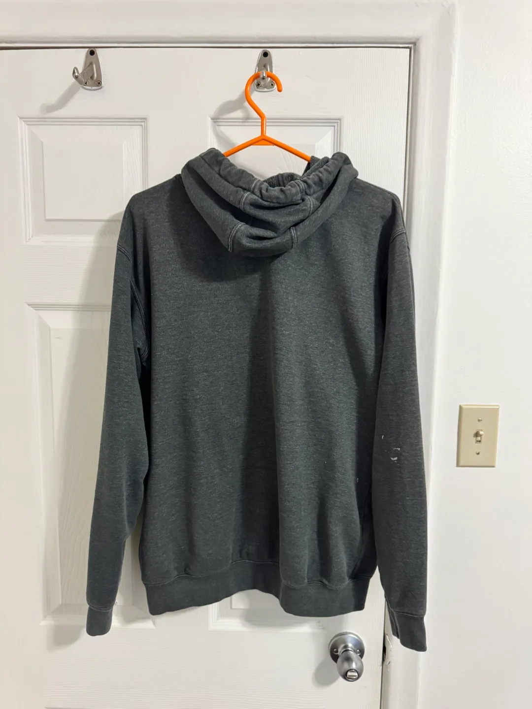 Carhartt Sweatshirt Hoodie (Medium) image indicator(5)